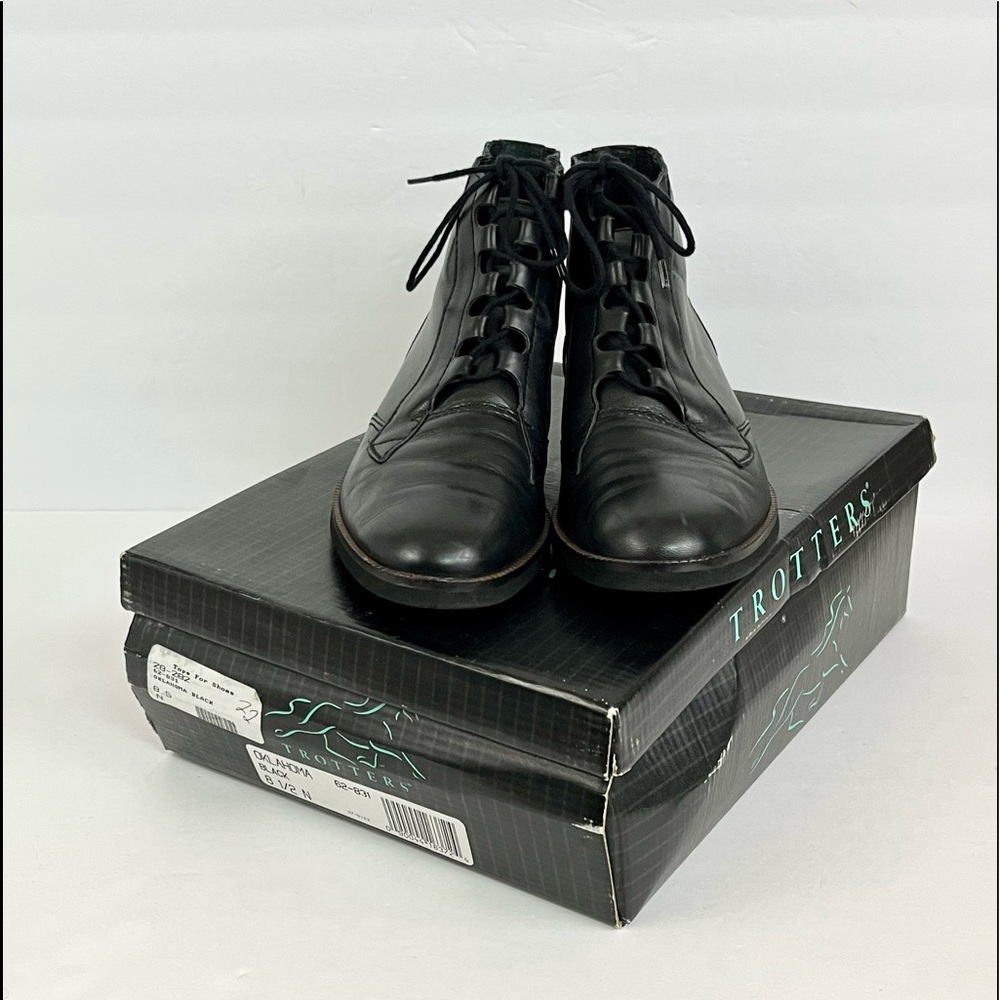 Trotters Vintage Oklahoma Lace Up Black Leather Ankle Boots Women’s Size 8.5 N